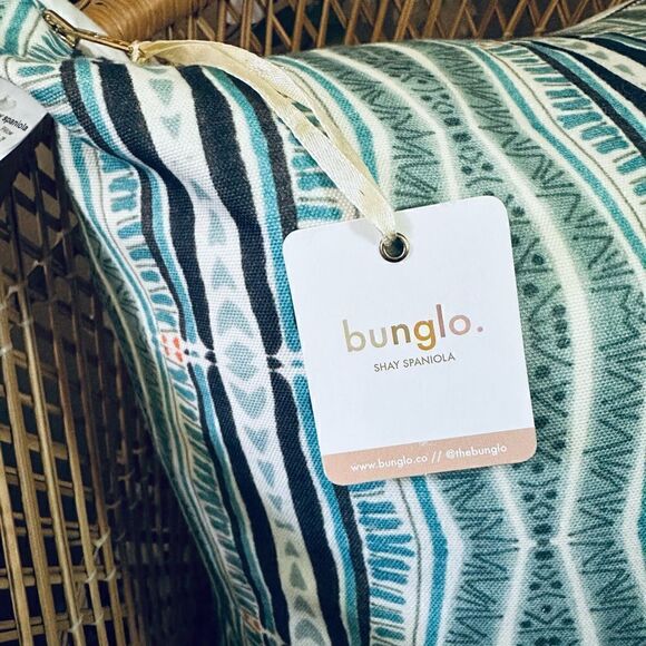 NWT Bunglo Shay Spaniola Boho Chic Down Filled Decorative Accent Pillow - Picture 3 of 8